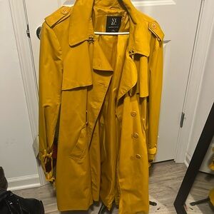Mustard xxl NYC company trench coat